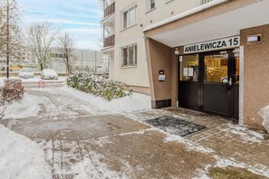 Exterior - Lumina apartment near center of Warsaw (Warszawa BIG)