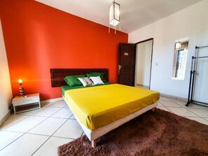 Strykejern/-brett, wi-fi og sengetøy