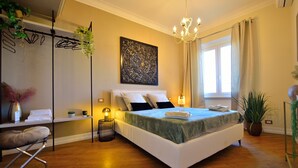 Room - Stylish Apartment for 4 near Metro B1 - Easy Access to Rome Center (Roma)