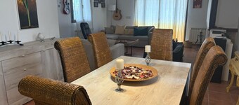 Disconnect between mountains, with gym, music room and cinema (pets allowed).