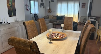 Disconnect between mountains, with gym, music room and cinema (pets allowed).