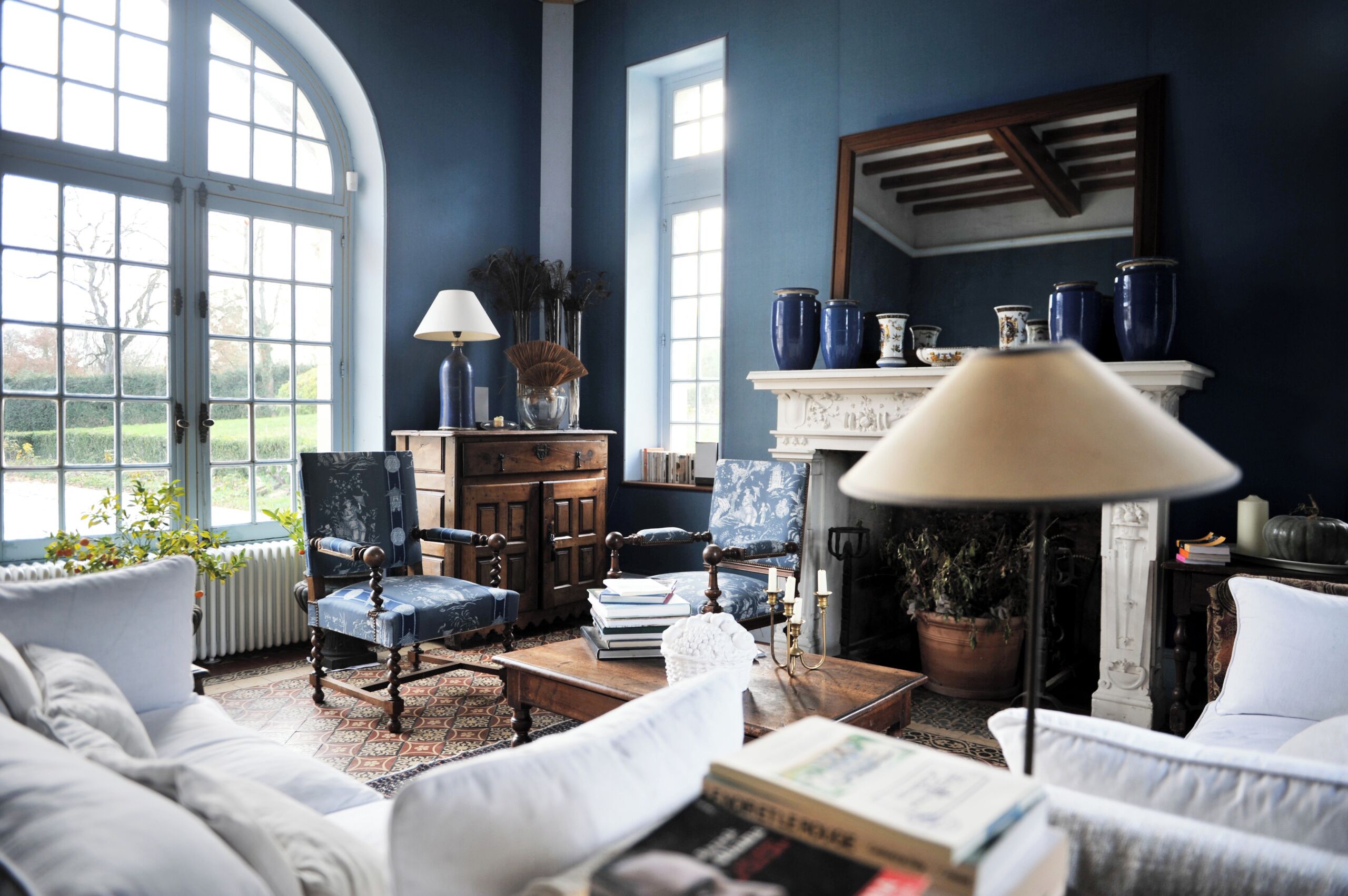 Luxury Suite, Pool View | Living area