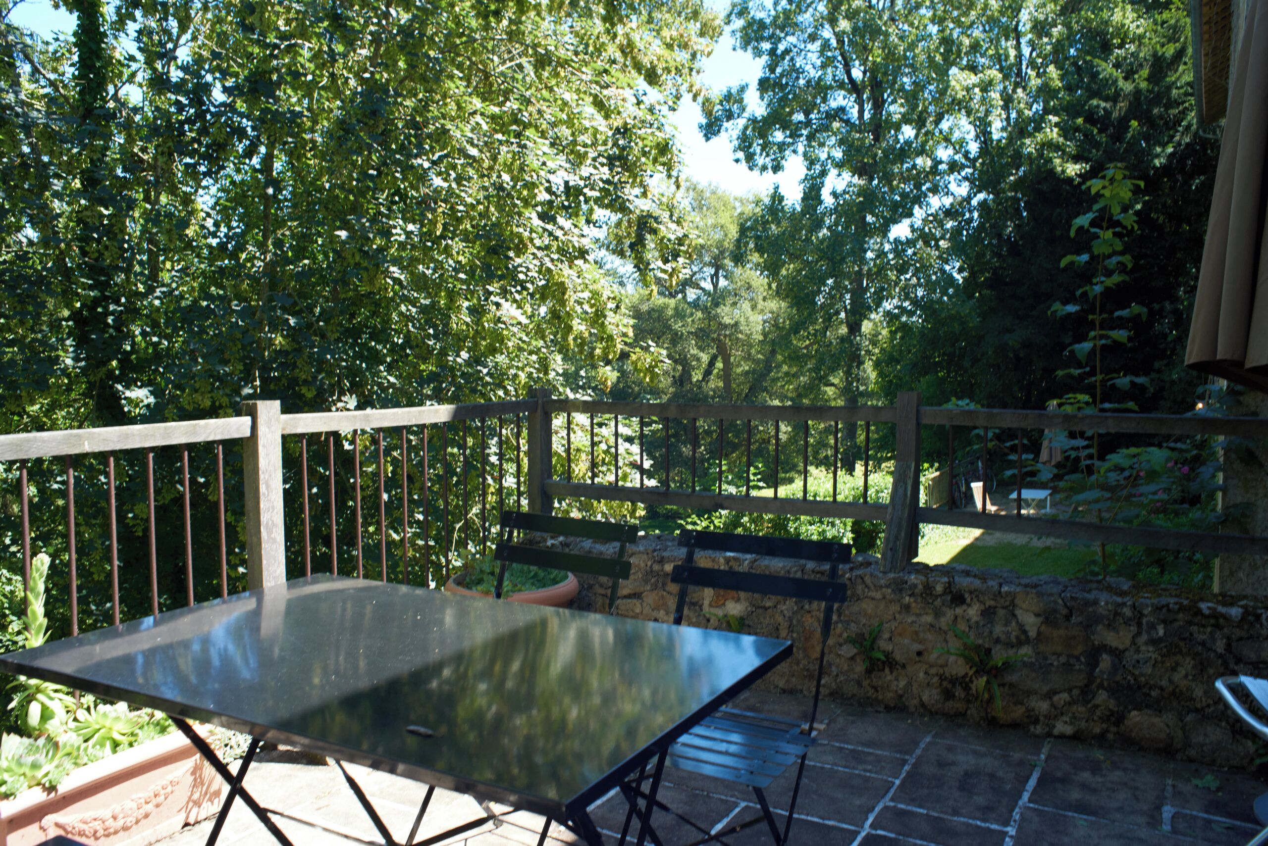 Appartement Duplex Signature, vue fleuve | Restauration extérieure