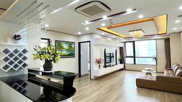 Frette Italian sheets, premium bedding, down duvets, memory-foam beds