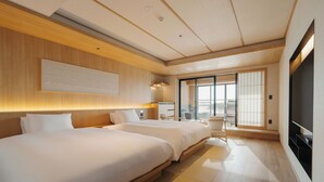 [温泉かけ流し半露天風呂付] 和洋室ツイン(46~51平米) 禁煙 | セーフティボックス (室内)、WiFi (無料)、ベッドシーツ