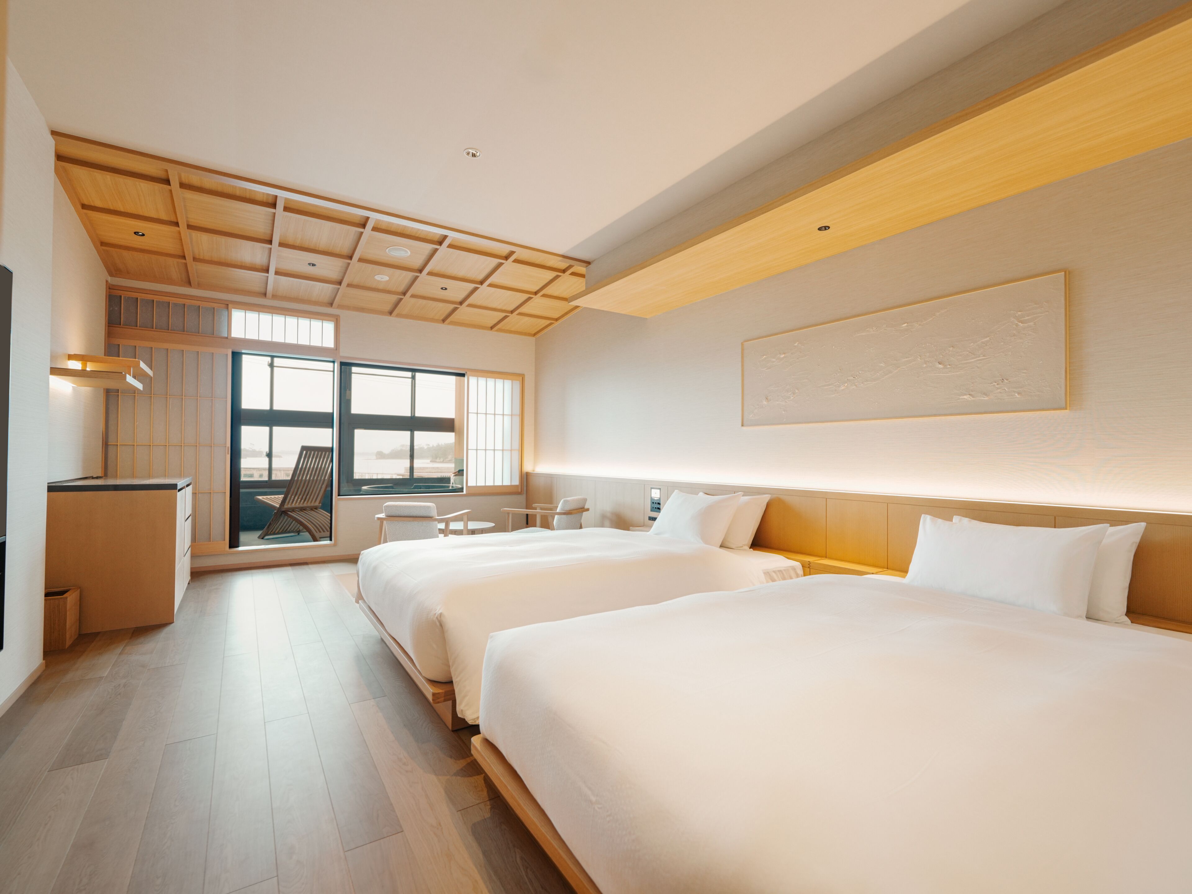 [Includes a semi-open-air hot spring bath] Japanese-Western Twin Room (41 sqm) | In-room safe, WiFi (free), bed sheets