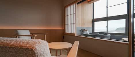 Japanilaistyylinen kahden hengen huone, parveke, valtamerinäköala (Semi-Open Air Bath, 58-59 sqm) | Tallelokero huoneessa, ilmainen Wi-Fi, vuodevaatteet