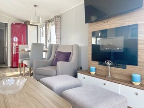 Interior - Family - Friendly | Seton Sands | Carnoustie Drive | Free Parking | Fast Wi-Fi (Port Seton)