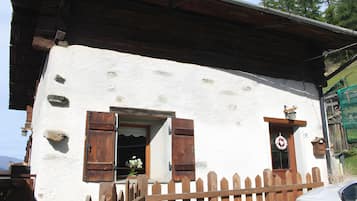 Esterni
