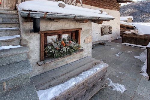 Appartement « Chalet Di Mont » avec terrasse privée, balcon et Wi-Fi
