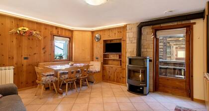 Apartment 'Chalet Di Mont' with Private Terrace, Balcony and Wi-Fi