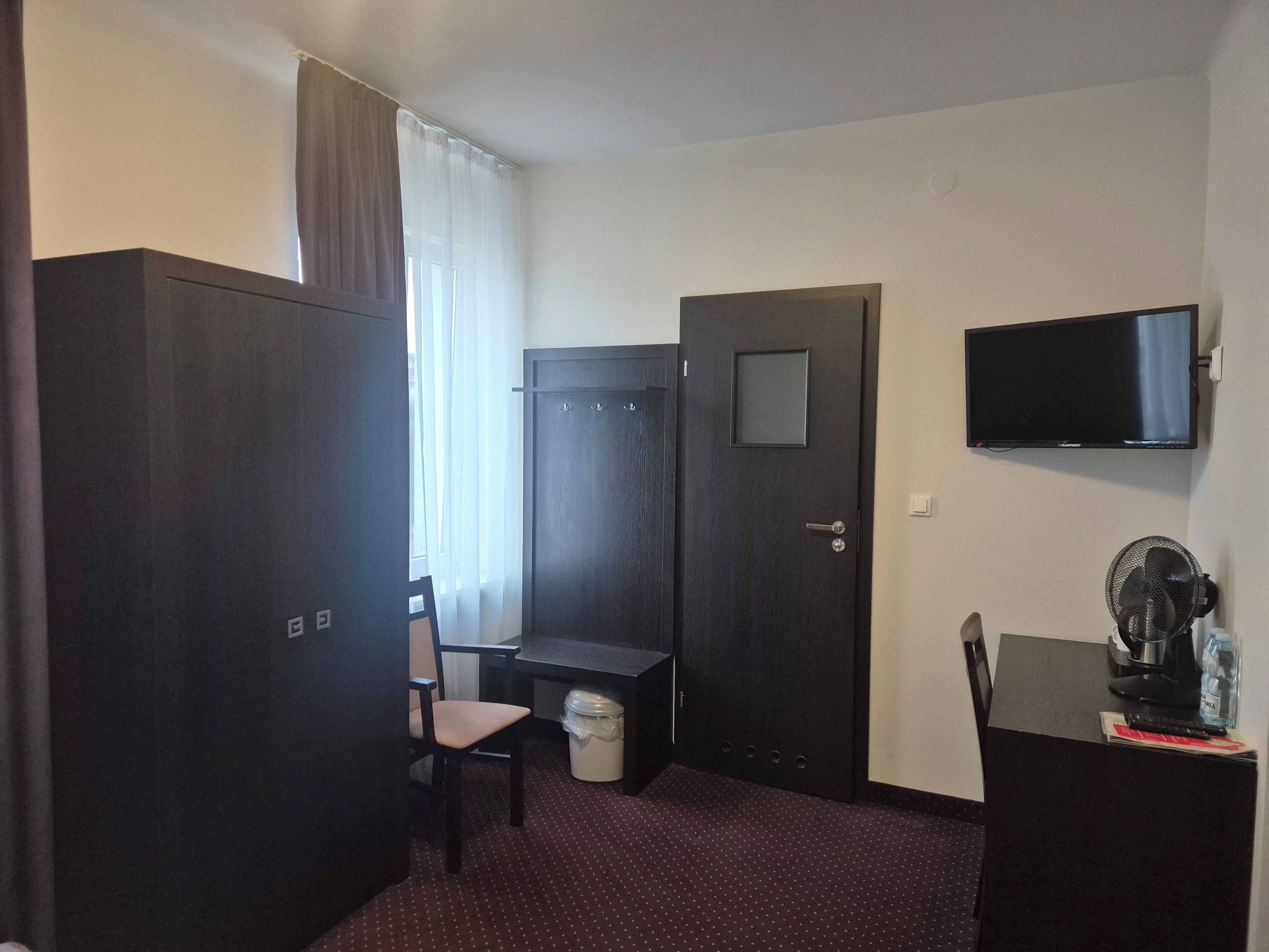 Blackout curtains, iron/ironing board, free WiFi