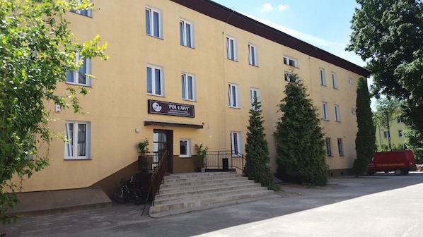 Fachada de la propiedad