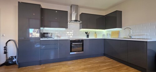 Modern apartment 10 in Town Centre