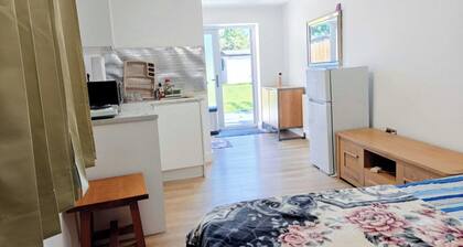 Cozy Studio in Hornchurch With Extra Bed