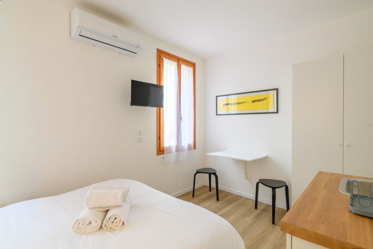1 bedroom, iron/ironing board