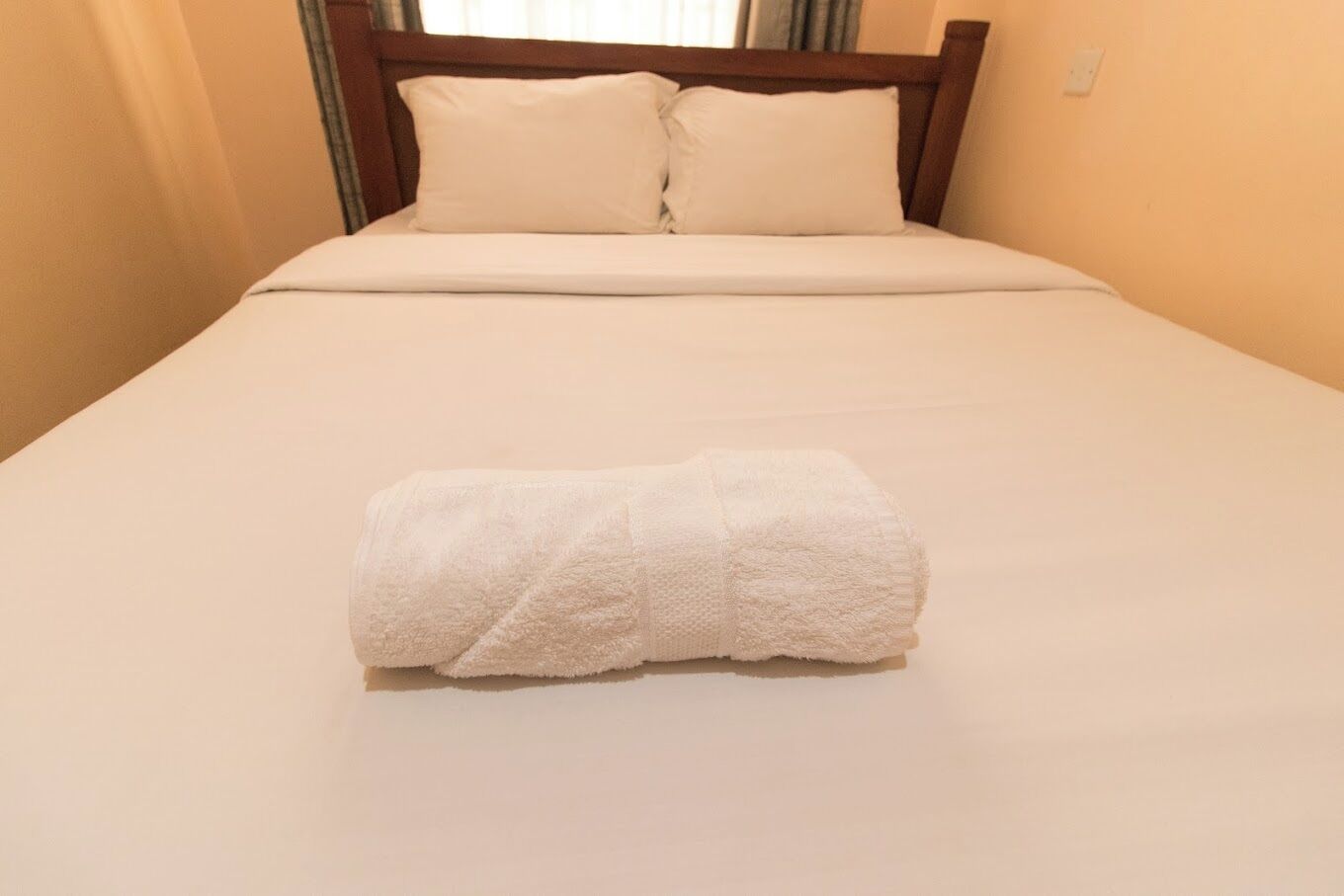 Standard Single Room | Free WiFi, bed sheets