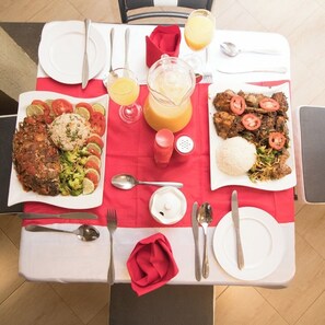 Free daily continental breakfast - Narumoro Africa One Hotel (Naro Moru)