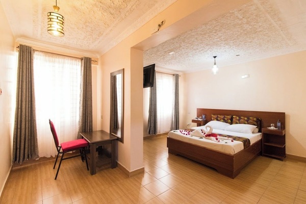 Deluxe Double Room | Soundproofing, WiFi (free), bed sheets
