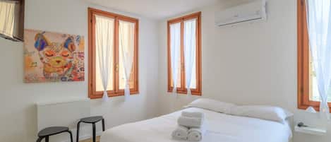1 bedroom, iron/ironing board
