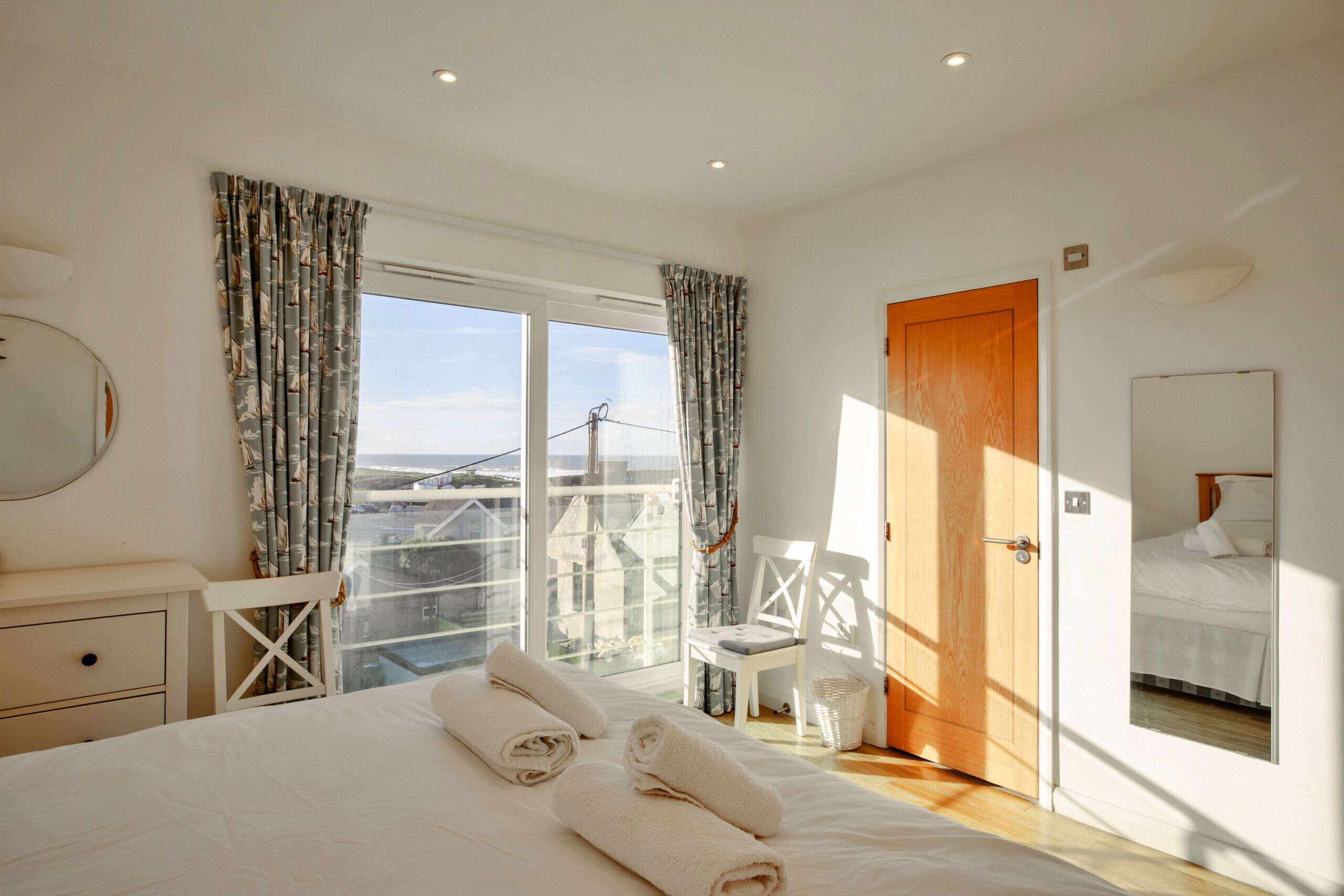 4 bedrooms, free WiFi, bed sheets