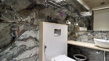 Chambre Double Supérieure | Salle de bain