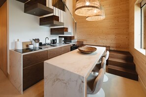 Casa Confort, vista al valle | Cocina privada | Periquera 