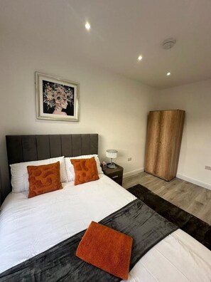 1 bedroom, iron/ironing board, free WiFi, bed sheets - Entire Apartment in Greater London, United Kingdom (London)