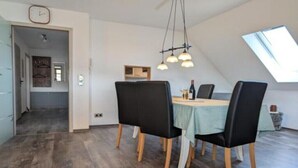 Dining - Vacation apartment Goldbacher Blick (Nessetal)