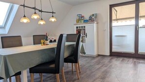 Dining - Vacation apartment Goldbacher Blick (Nessetal)