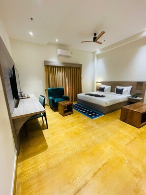 Luksushuone | Silitysrauta/-lauta, ilmainen Wi-Fi, vuodevaatteet