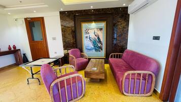 En 56-tommers TV med digitale kanaler