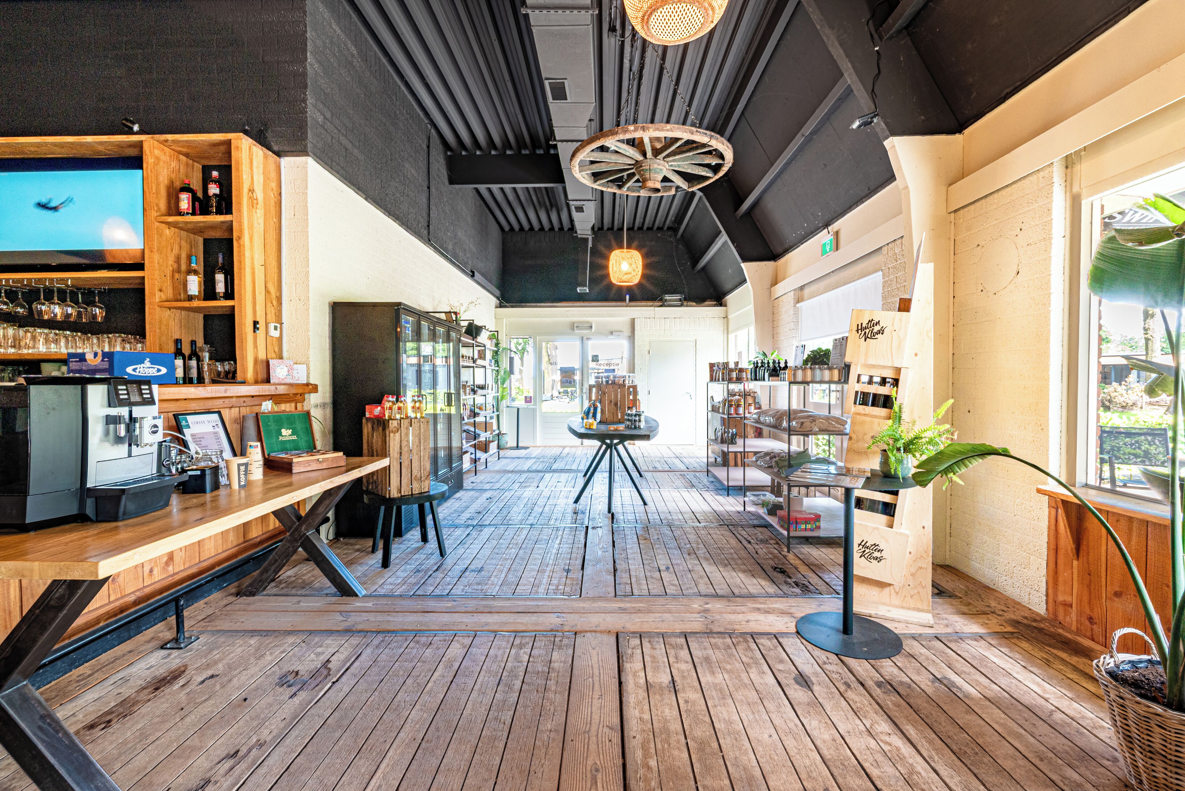 Bar (in der Unterkunft)