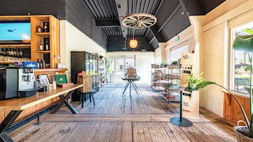 Bar (in der Unterkunft)