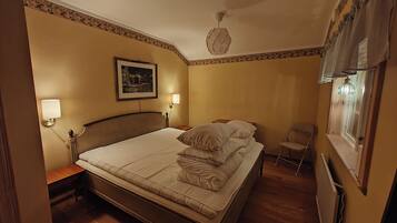 3 sovrum, skrivbord, strykjÀrn/strykbrÀda och gratis wi-fi