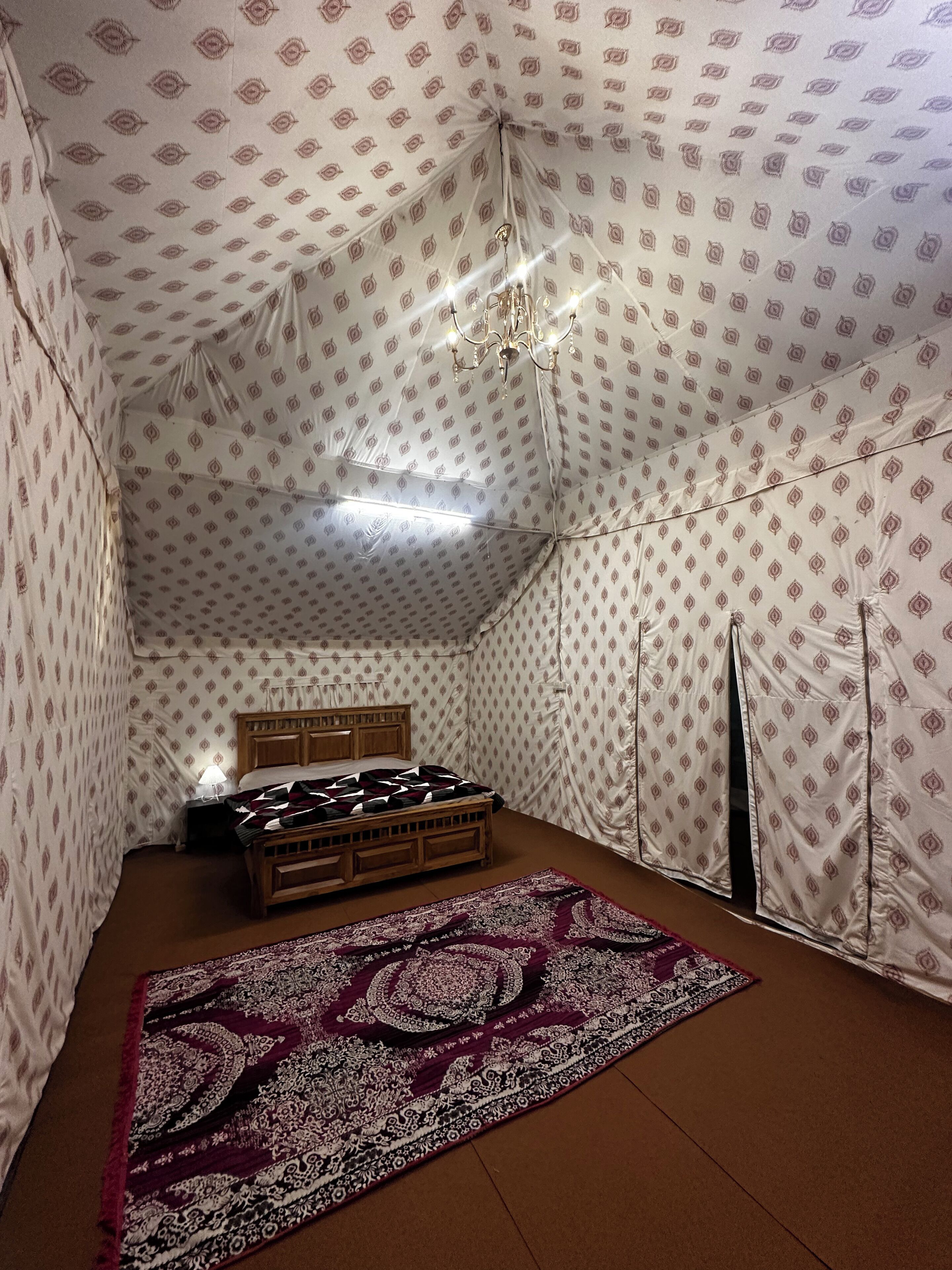 Luxury Cottage, River View | Laptop workspace, blackout curtains