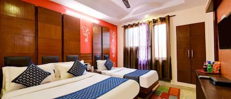 Superior dubbelrum eller tvåbäddsrum | Individuell inredning, unika möbler och arbetsyta för laptop