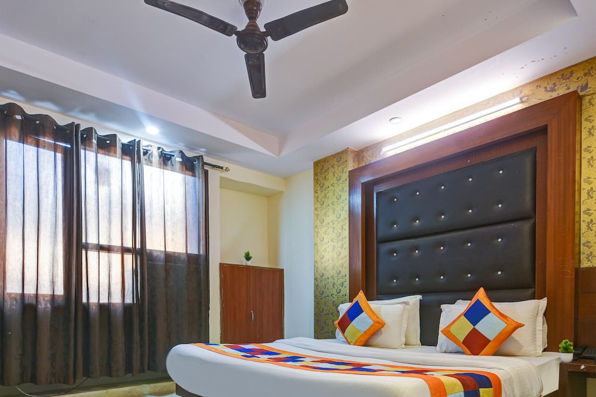 Deluxe Double Room | Free WiFi