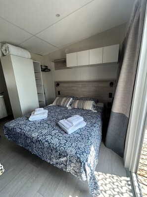 2 bedrooms, iron/ironing board, Internet - Luxury mobile home sea view Domaine de l'Ile d'Or Saint Raphaël (Saint-Raphaël)