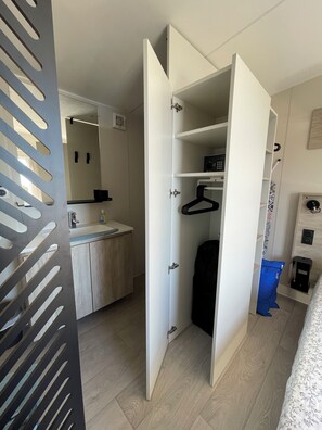 Interior - Luxury mobile home sea view Domaine de l'Ile d'Or Saint Raphaël (Saint-Raphaël)