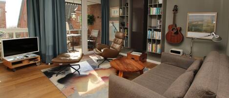 Télévision, lecteur de DVD, chaîne hi-fi