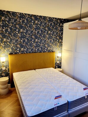 Iron/ironing board, WiFi, bed sheets - Ideal for curists, 180 m from the spa. Quiet apartment completely renovated. 4 **** (VICHY)