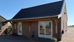 Unclassified image, 5 of 11, button - Will's Ranch - Apartment (Den Helder)