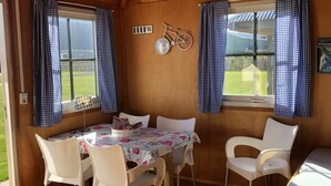 Dining - Boerencamping Duinzoomhoeve - Hooiberghut Altena (Den Helder)