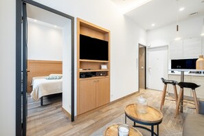 アイロン / アイロン台、WiFi、ベッドシーツ