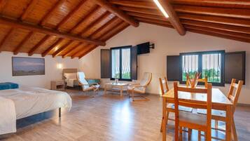 Suite, Sea View | Iron/ironing board, free WiFi, wheelchair access