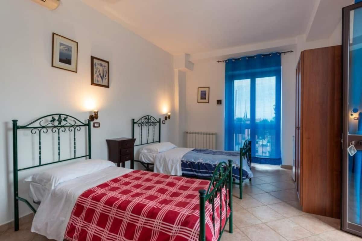 Vierbettzimmer, Balkon, Meerblick