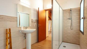 Suite, Sea View | Bathroom