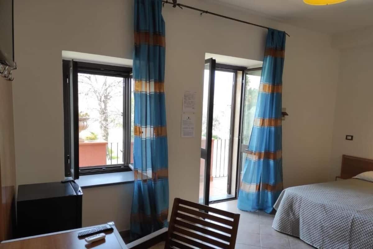 Doppelzimmer, Balkon, Bergblick