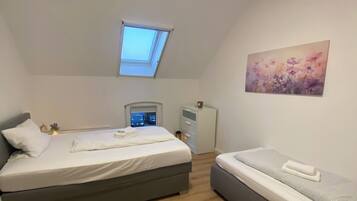 Bügeleisen/Bügelbrett, WLAN, Bettwäsche